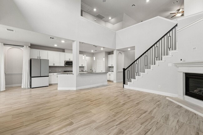 Building Photo - 3128 Creek Meadow Dr
