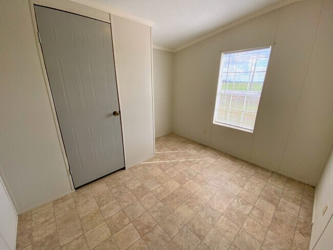 Building Photo - Convenient Bell City Rental | Just Minutes from the Helms Road LNG Park & Ride