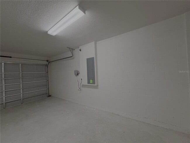 Building Photo - 678 Walkertown Dr