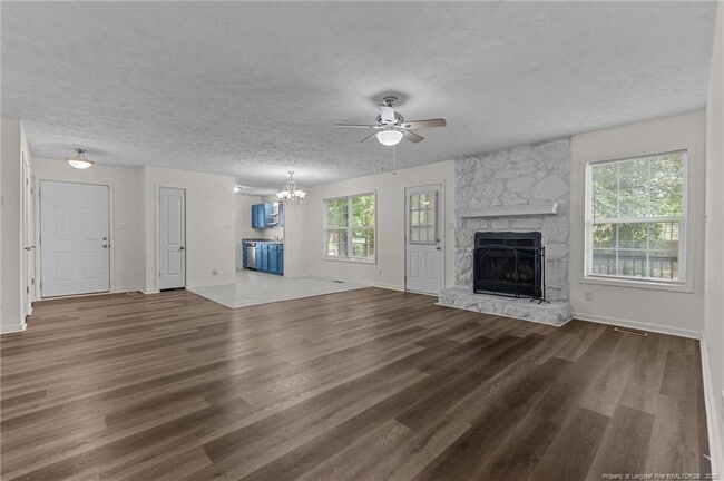 Building Photo - 6897 Candlewood Dr