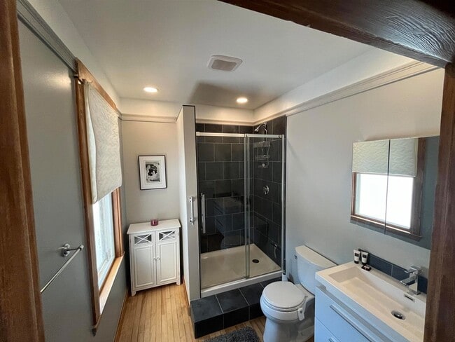 Building Photo - 1316 US-302