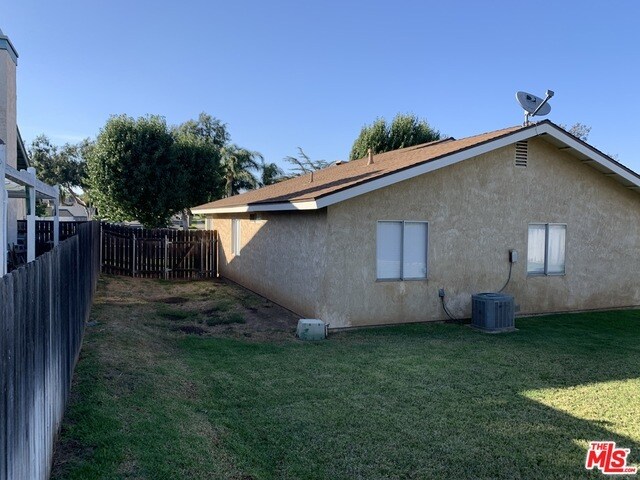 Building Photo - 11198 Campbell Ave