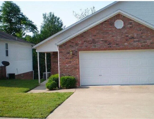 Building Photo - Charming 3 Bedroom For Rent Fayetteville!