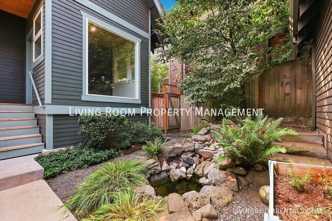 Building Photo - 5485 NE 37th Ave