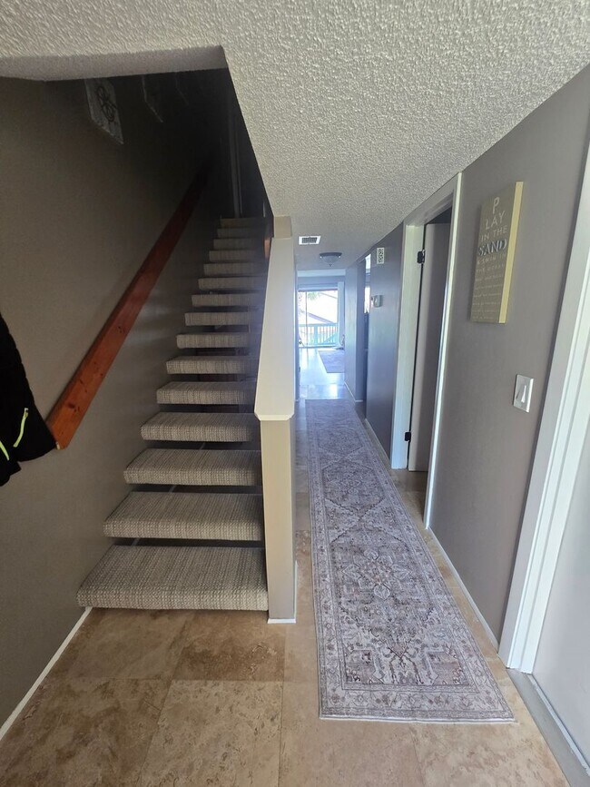 Building Photo - FURNISHED MONTHLY RENTAL - SUGAR MILL / PI...