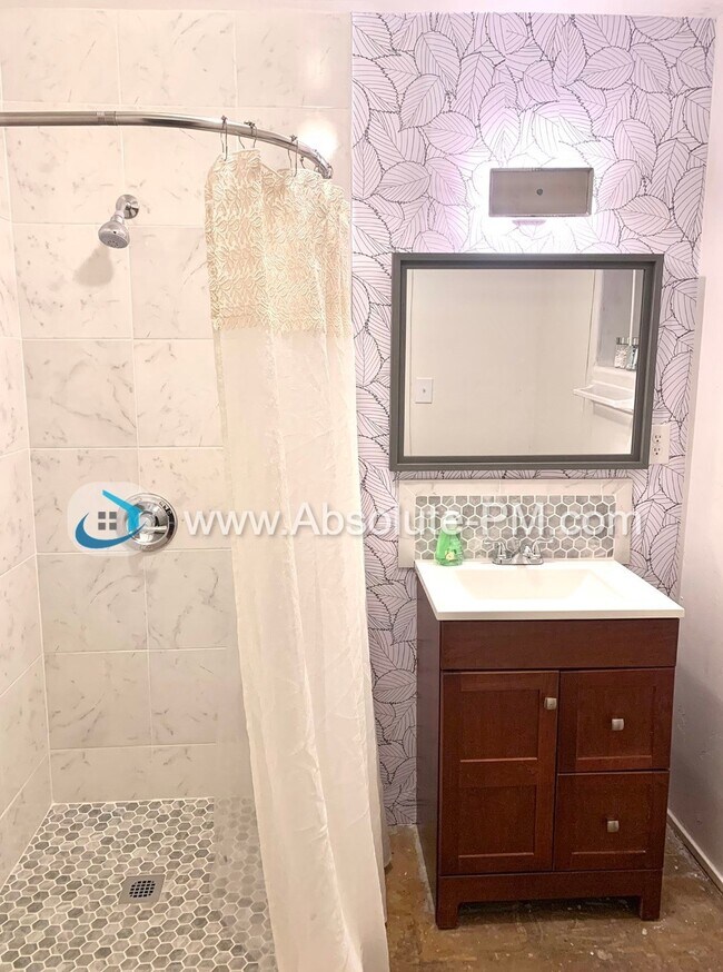 Building Photo - Cozy 1 Bedroom Studio in the Orangevale Ag...