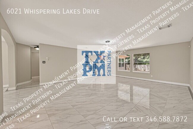 Building Photo - 6021 Whispering Lakes Dr