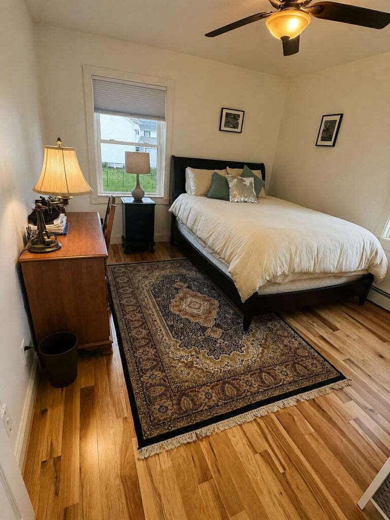 Main Floor Bedroom - 5 Horseshoe Ln
