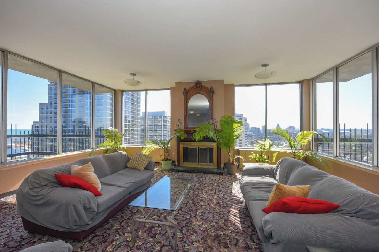 Building Photo - 1707 N Prospect Ave