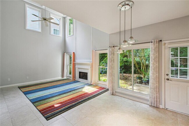 Building Photo - 2979 Rosebrook Dr