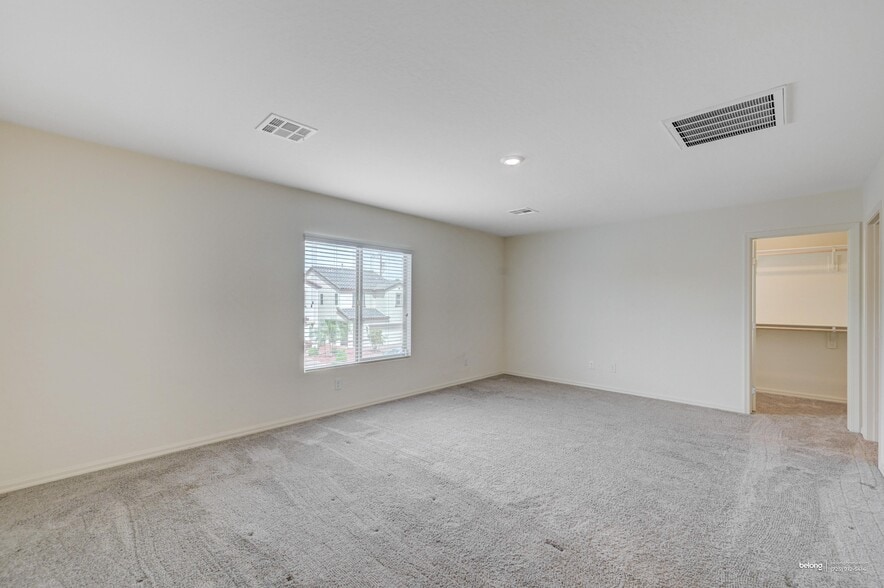 Building Photo - 6239 Blood Lily Ave