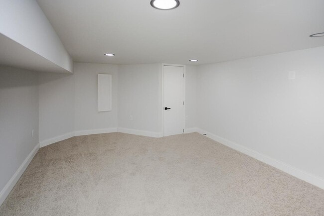 Building Photo - 3 BED/ 3BATH HOME IN HISTORIC IRVINGTON!!!