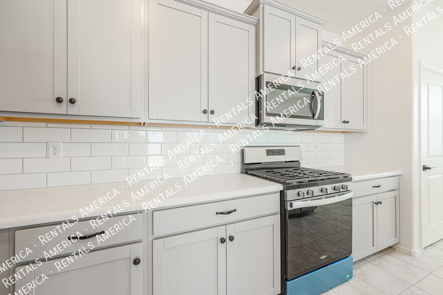 Building Photo - 36506 W San Sisto Ave