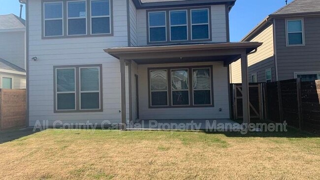 Building Photo - 13907 Osmarea Dr