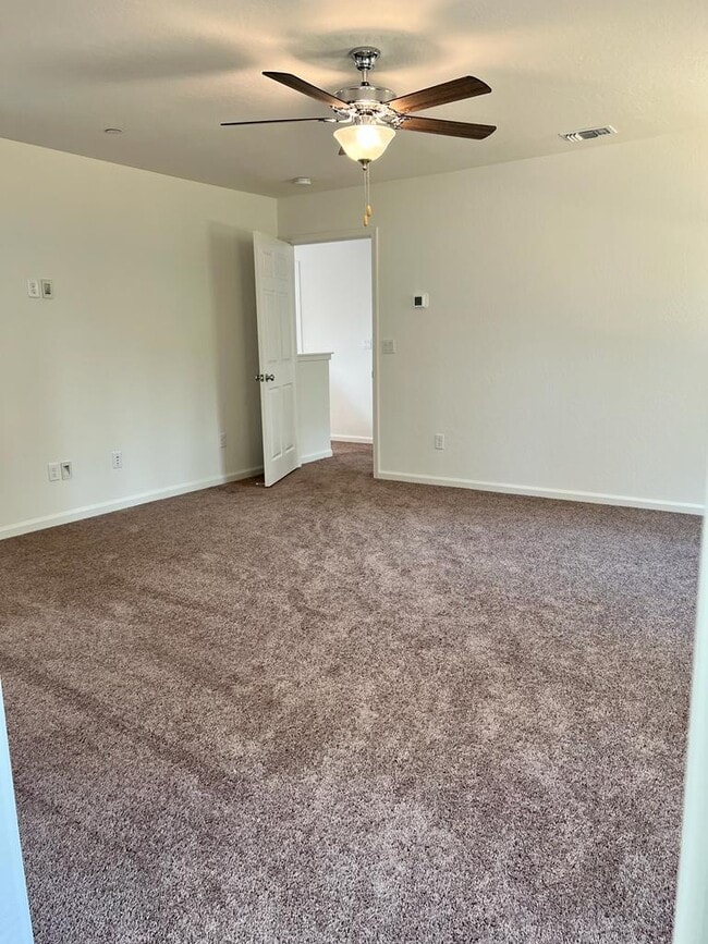 Master Bedroom - 2294 N Apricot Ave
