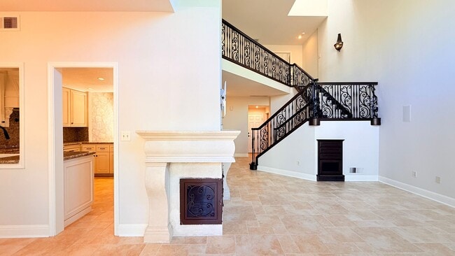 Building Photo - Gorgeous Two (2) Suites--- Executive Style 2BD/2.5BA + Loft, Two-Story TH at The Lake at Canyon L...