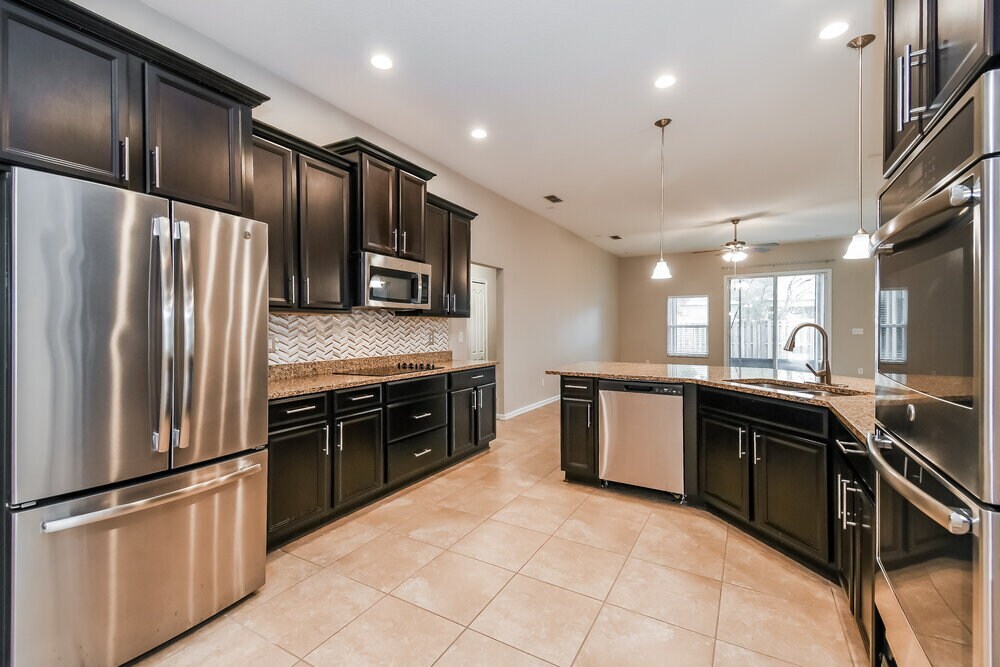 Building Photo - 15809 Canoe Creek Dr