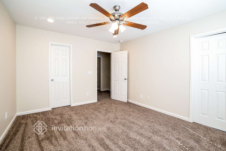 Building Photo - 4617 N Foxtail Dr