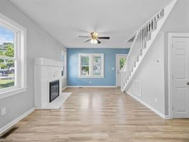 Building Photo - Check out this beautiful Cape Cod in the heart of Bayview!