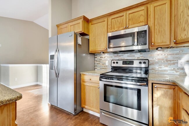 Building Photo - Campbell Four Bedroom Home with Garage