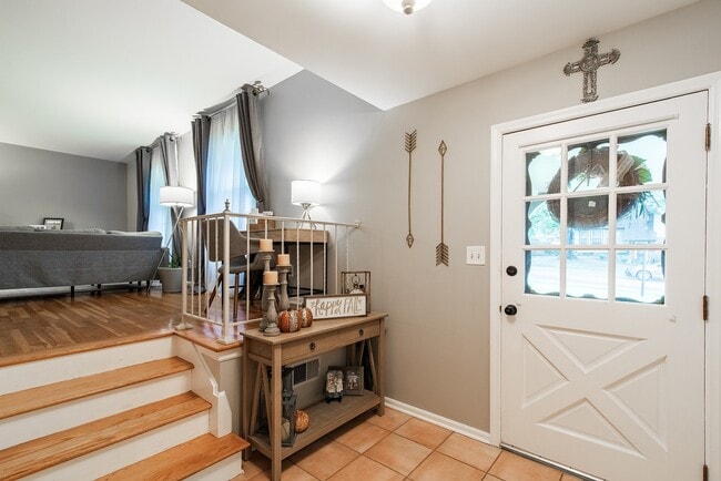 Building Photo - 3 Bed 2.5 Bath in Overland Park Nall Hills