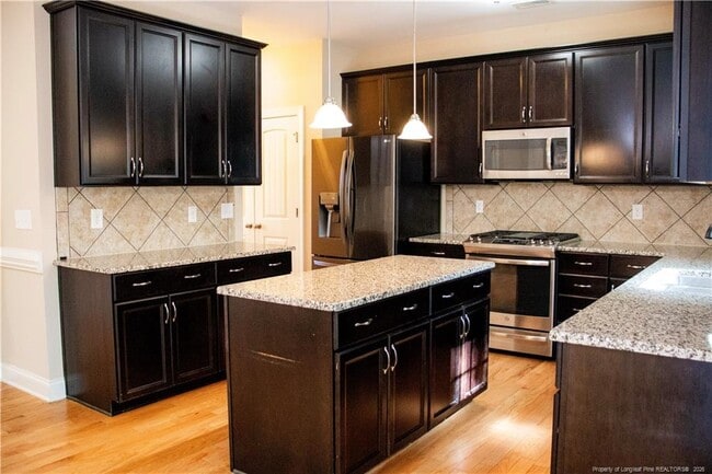 Building Photo - 44 Coswell Ct