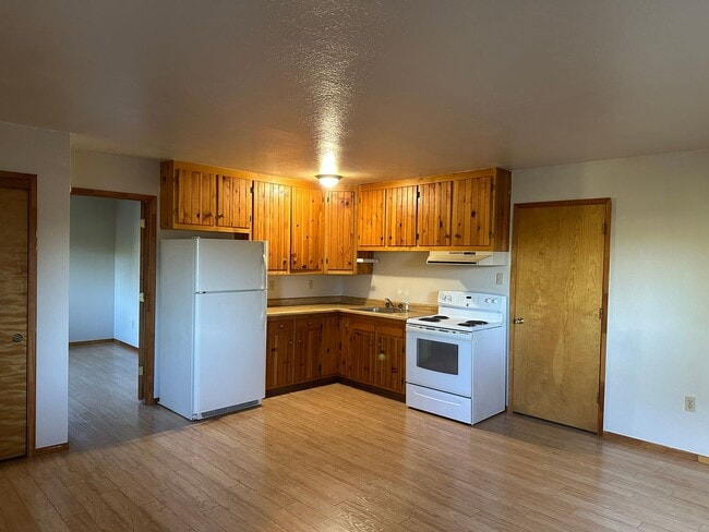 Primary Photo - Adorable Downtown Unit!