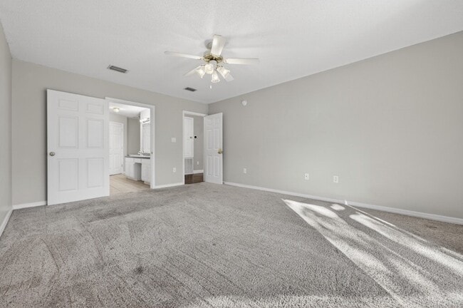 Building Photo - 1602 Trent St