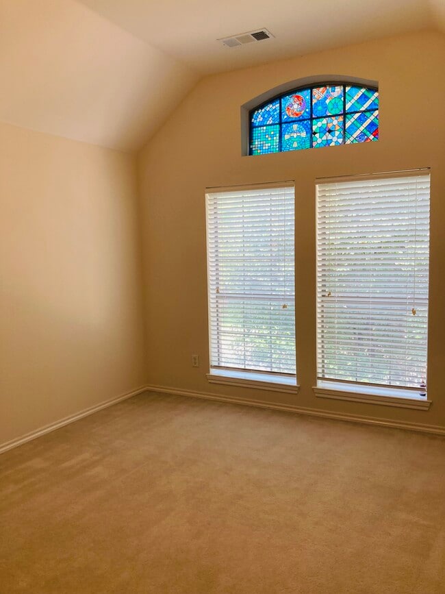 Building Photo - 6902 Winthorp Dr