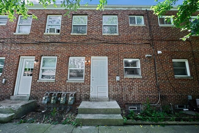 Building Photo - 316 B S Chase Ave