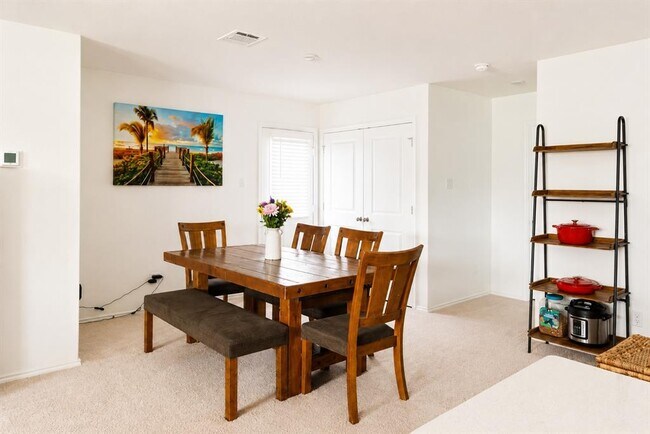 Building Photo - 193 Gypsum Vly