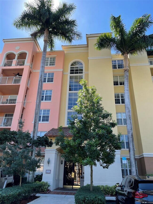 Building Photo - 19501 E Country Club Dr