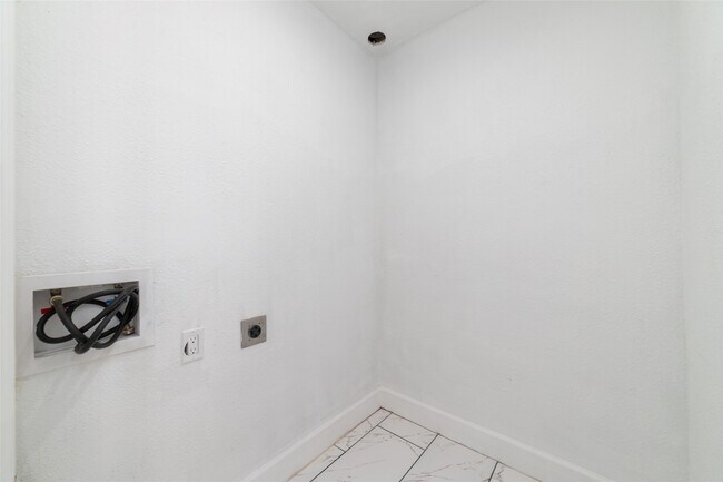 Building Photo - 7125 Conley St