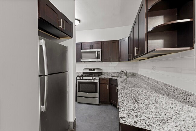 Building Photo - 6110 N Winthrop Ave