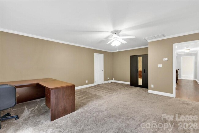Building Photo - 3112 English Sparrow Ln