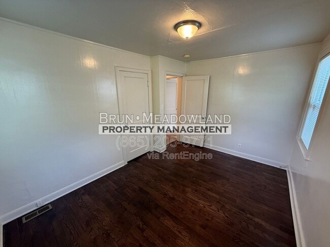 Building Photo - 2620 Woodbine Ave