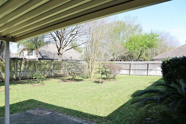 Building Photo - 2323 Manorwood St