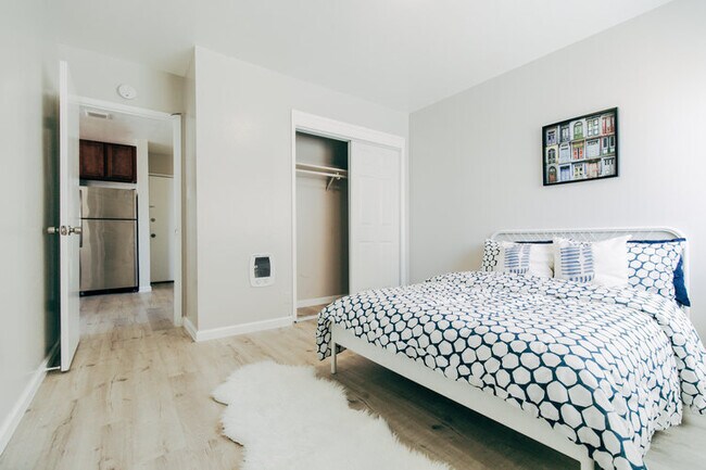 Building Photo - Ivy Haus