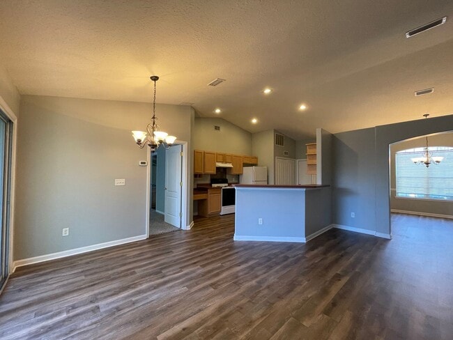 Building Photo - ** Coming Soon ** 3 Bedroom in Plum Tree