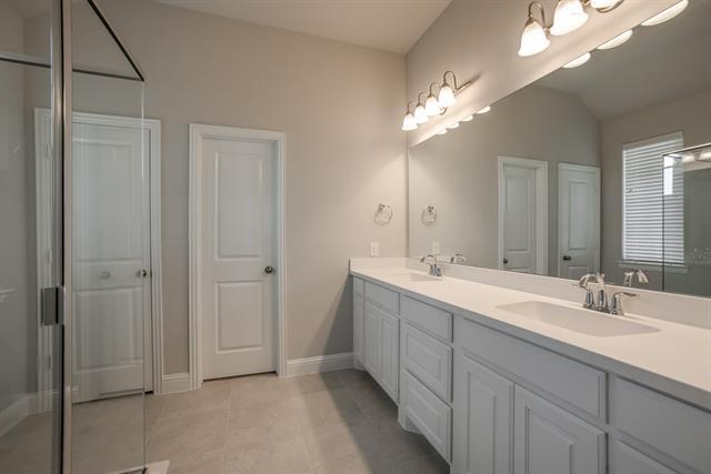 Building Photo - 101 Knight of Realm Blvd