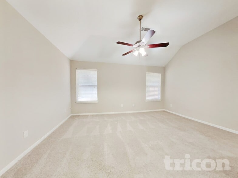 Building Photo - 7002 Echo Pines Dr