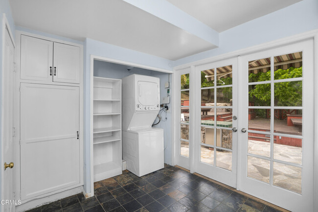 Building Photo - 12060 Laurel Terrace Dr