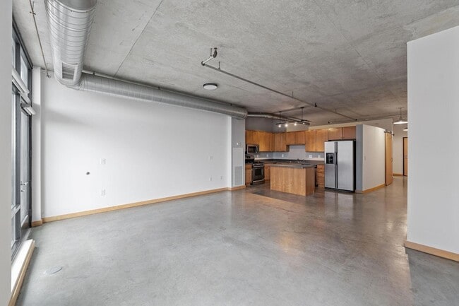 Building Photo - 720 N 4th St