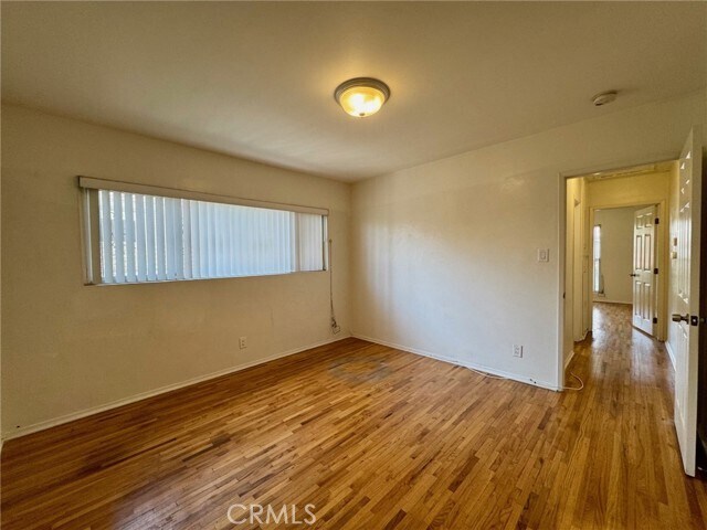 Building Photo - 1372 W 36th St