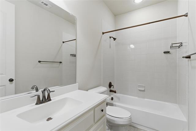 Building Photo - 6205 Prairie Hill Ln