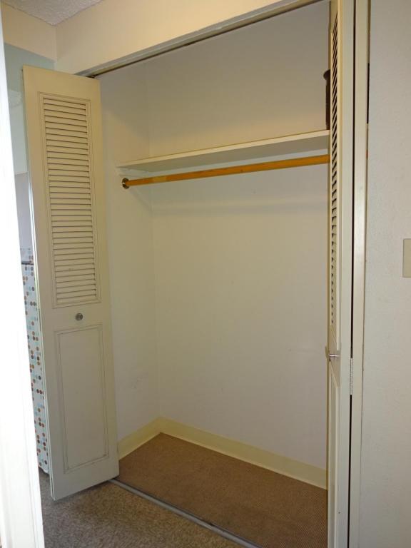 Building Photo - 2211 Ala Wai Blvd
