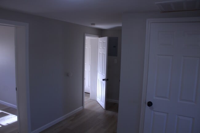 Building Photo - 9430 Echo Ln