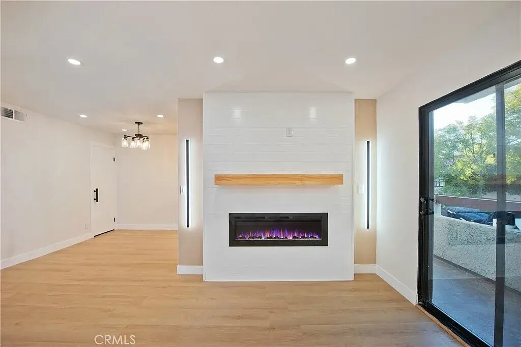 Building Photo - 18028 Saratoga Way