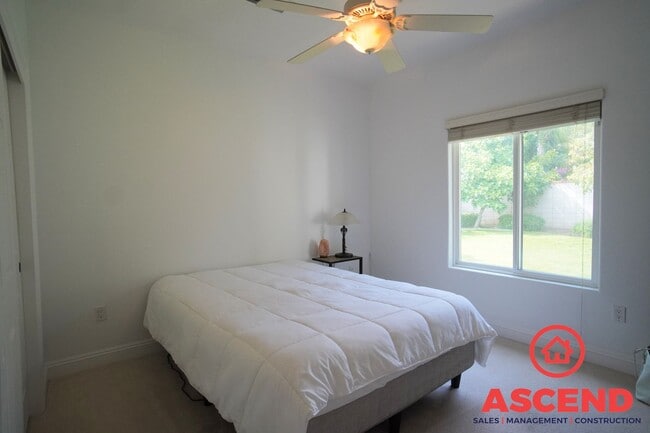 Building Photo - Elegant 3BD/2BA Home with Office Space in Bakersfield's Desirable 93312 — HOA Community, Gardener...