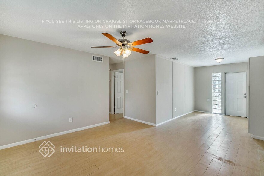 Building Photo - 7010 Lake Long Dr